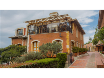Montearroyo Grandiosa Casa