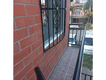 SE ALQUILA APARTAMENTO  ESQUINERA CIUDAD CORDOBA RESERVADO GANGA