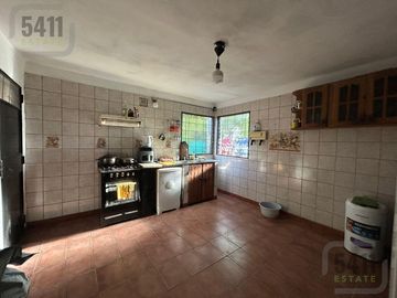 Venta Casa 3 ambientes cochera con Jardin de 500m2 en Ezeiza