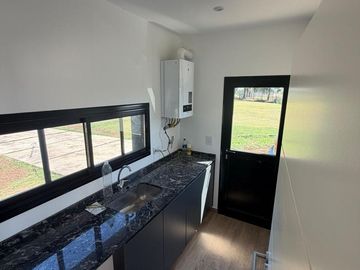 Casa en venta con 3 dormitorios y 3 baños | Área 1 | Barrio San Sebastián | Edificada en una Planta