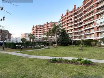 Excelente Departamento 3 ambientes en en venta con renta - Miradores de La Bahía- Nordelta