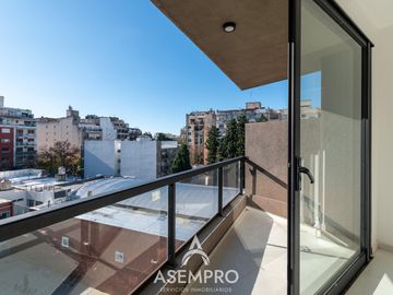 Venta de Monoambiente en Villa del Parque vista abierta a estrenar
