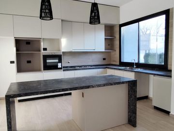 Casa en Venta en  Las Cañitas Malagueño, 3 dormitorios, toda en planta baja