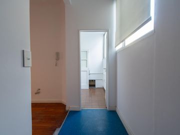 VENTA 3 dormitorios, dependencias y balcon - Apto Profesional - A RECICLAR - OPORTUNIDAD - RECOLETA