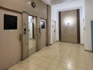 VENTA 3 dormitorios, dependencias y balcon - Apto Profesional - A RECICLAR - OPORTUNIDAD - RECOLETA