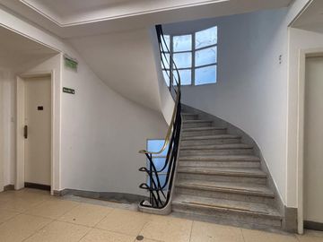 VENTA 3 dormitorios, dependencias y balcon - Apto Profesional - A RECICLAR - OPORTUNIDAD - RECOLETA