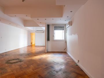 VENTA 3 dormitorios, dependencias y balcon - Apto Profesional - A RECICLAR - OPORTUNIDAD - RECOLETA