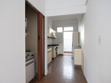VENTA 3 dormitorios, dependencias y balcon - Apto Profesional - A RECICLAR - OPORTUNIDAD - RECOLETA
