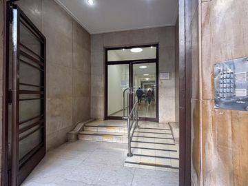 VENTA 3 dormitorios, dependencias y balcon - Apto Profesional - A RECICLAR - OPORTUNIDAD - RECOLETA