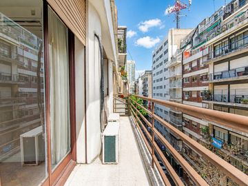 VENTA 3 dormitorios, dependencias y balcon - Apto Profesional - A RECICLAR - OPORTUNIDAD - RECOLETA