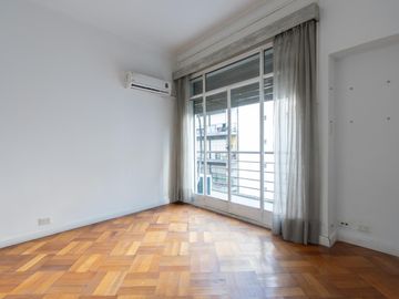 VENTA 3 dormitorios, dependencias y balcon - Apto Profesional - A RECICLAR - OPORTUNIDAD - RECOLETA