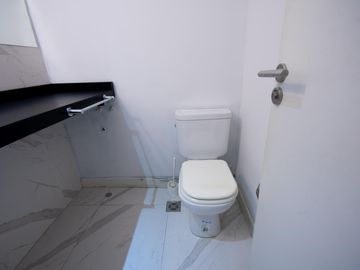 VENTA 3 dormitorios, dependencias y balcon - Apto Profesional - A RECICLAR - OPORTUNIDAD - RECOLETA