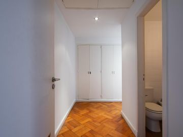 VENTA 3 dormitorios, dependencias y balcon - Apto Profesional - A RECICLAR - OPORTUNIDAD - RECOLETA