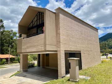 VENTA DE CASA PARA ESTRENAR EN UNIDAD CERRADA EN EL RETIRO ANTIOQUIA