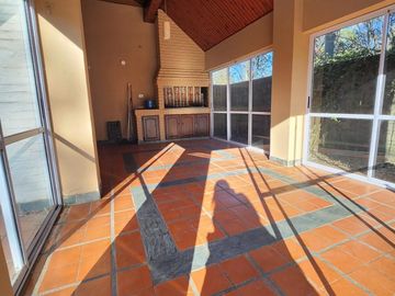 Casa en Funes
