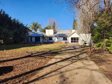 Casa en Funes