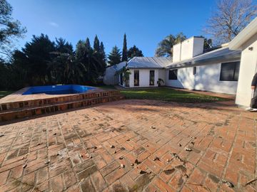 Casa en Funes