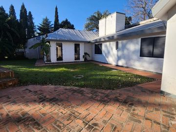 Casa en Funes