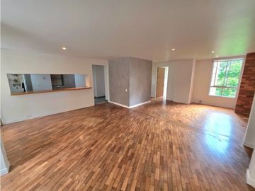 Apartamento en venta en Los Balsos