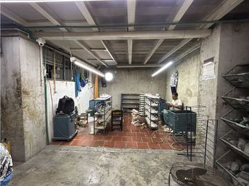 Bodega Comercial en Venta La Concordia | 540 m² | Local y Oficinas
