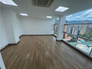 Oficina en Arriendo Los Balsos Medellin