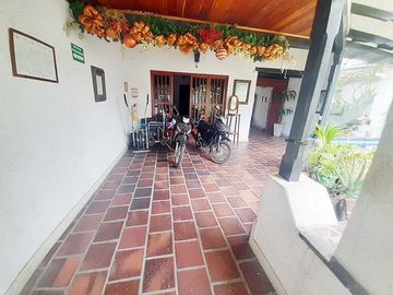 VENTA CASA LOCAL UN PISO PALMIRA CENTRO