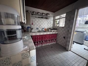 Amplia Casa en Santa Elena