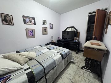 Amplia Casa en Santa Elena