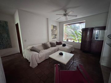 ESPECTACULAR CASA CON LOTE EN PANCE
