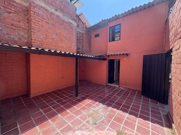 Casa Esquinera En Terranova