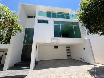 Casa nueva $4,675,000,00 en parque Cuernavaca, lomas de Angelòpolis, Pue