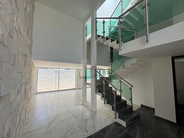 Casa nueva $4,675,000,00 en parque Cuernavaca, lomas de Angelòpolis, Pue