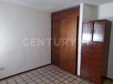 CASA EN RENTA EN COL. COLONIAL CUMBRES MONTERREY