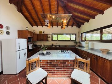Finca independiente para la venta en el sector del canada -Carmen
