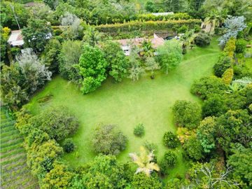 Finca independiente para la venta en el sector del canada -Carmen