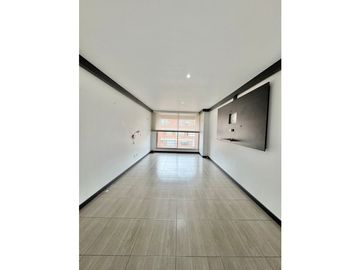 Chico Navarra Iluminado Apartamento 242 m2 con balcón