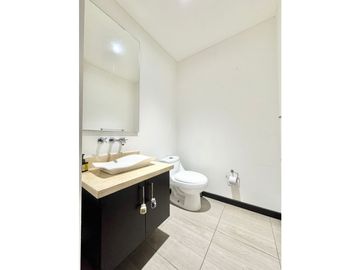 Chico Navarra Iluminado Apartamento 242 m2 con balcón