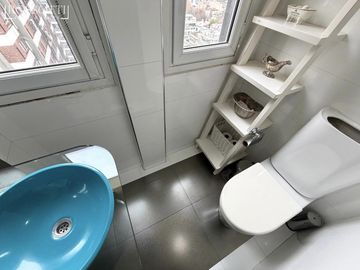 Excelente piso en triplex de 5 ambientes