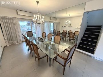Excelente piso en triplex de 5 ambientes