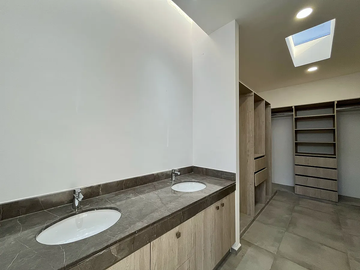 En Venta, Casa de un piso en Dzityá con 540 m2 de terreno 3 Rec. Alberca