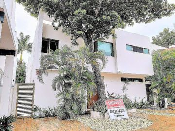 VENTA CASA RESIDENCIAL CUMBRES CANCUN