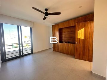 Casa en Aqua Residencial
