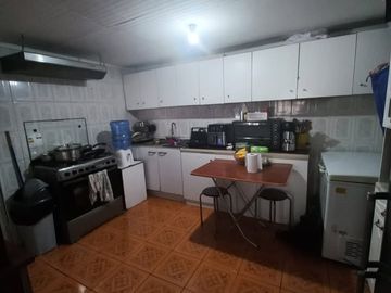 EN VENTA ACOGEDORA CASA 4D 1B QUILICURA