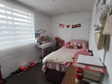 EN VENTA ACOGEDORA CASA 4D 1B QUILICURA