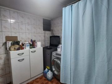 EN VENTA ACOGEDORA CASA 4D 1B QUILICURA