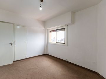 Venta Departamento 4 ambientes Núñez Cochera