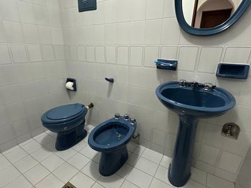 VENTA CASA B° LOS PERALES 4 DORM ESQUINA