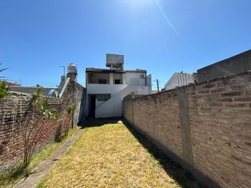VENTA CASA MULTIFAMI 5 AMBIENTES LOMAS DEL MIRADOR