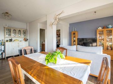 VENTA 3 AMB CON 2 COCHERAS- CABALLITO APTO CREDITO
