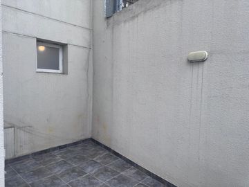 VENTA DEPARTAMENTO PARQUE PATRICIOS CON RENTA